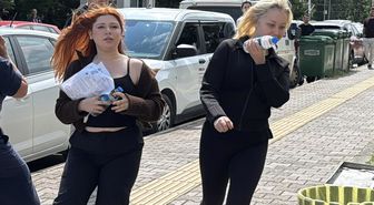 Sınava genç kalan 2 kız öğrencinin yıkıldığı an