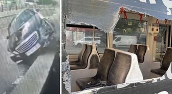 Otomobilin çarptığı refüjden kopan taşlar tramvaydan içeri girdi: 4 yolcu yaralı
