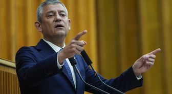 'CHP fiilen kapanmıştır' diyen Özel yeni parti sinyali verdi