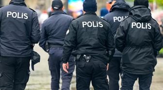 Emniyet teşkilatına yönelik kullandığı ifadeler başına dert açtı! Hemen evinden alındı