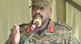 Ugandalı general 'Özgür basına inanmıyorum' deyip, ülkenin en büyük iki medya kuruluşunu kapattı