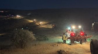 Mardin'de yüzlerce traktörün seferber olduğu yangın kontrol altına alındı