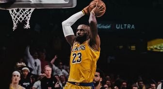 Los Angeles Lakers, LeBron James'e veda etti