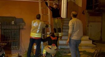 Ölümcül yalnızlık! Acı gerçeği apartmanı saran koku ortaya çıkardı