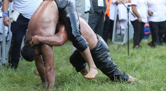 665. Tarihi Kırkpınar Yağlı Güreşleri'nde 1. tur sonuçlandı! Efsane isim Recep Kara'dan veda