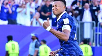Fransa, Paraguay engelini tek golle aştı