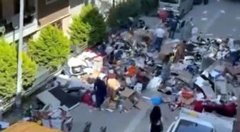 7 aydır kira alamayan ev sahibi, çilingirle girdiği dairedeki eşyaları sokağa attı