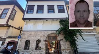 Rusya dönüşünde, Alman sevgilisini evde ölü buldu