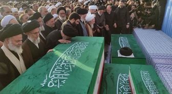 Hamaney'in naaşı Kum'a ulaştı: Halefi törenlere katılmadı
