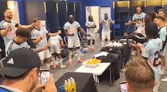 Belçikalı futbolcular ABD zaferi sonrası Donald Trump’ın dansını taklit etti