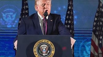 TRT spikeri Özkan Öztürk'ten olay Trump göndermesi