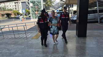 Alanya'da 13 yaşındaki kızın haşema ile havuza girmesini engelleyen Rus tutuklandı