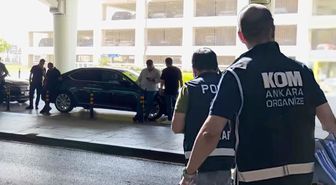 Çankaya Belediye Başkanı Güler'in gözaltına alınacağı havalimanında dikkat çeken hazırlık