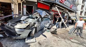 Ankara'da korkunç kaza! EGO otobüsü iş yerine daldı, çok sayıda yaralı var