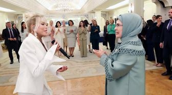 Görüntüler ilk kez yayınlandı! Ajda Pekkan, First Lady'ler için sahne aldı
