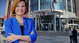 İzmit Belediyesi'ne operasyon! Başkan Fatma Kaplan Hürriyet ve eşi gözaltına alındı
