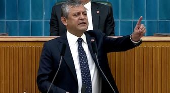 Özgür Özel grup toplantısında CHP'ye veda etti: Vakti gelmiş bir vedanın hüznünü yaşıyorum
