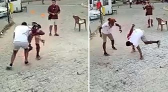 Sokakta çıkan tartışmada birbirini bıçakladılar