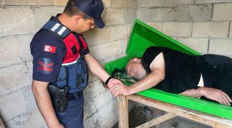 Kayıp vatandaş mezarlıkta tabutun içinde sağ bulundu