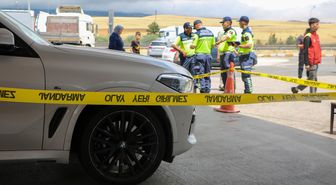Polonya'dan gelen gurbetçi sürücü, akaryakıt istasyonunda tartıştığı iki kardeşe kurşun yağdırdı
