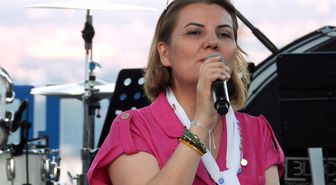 İzmit Belediye Başkanı Fatma Kaplan Hürriyet görevden uzaklaştırıldı