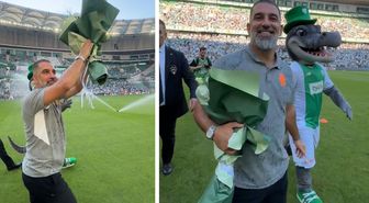 Bursaspor tribünlerinden Arda Turan'a sevgi seli! Tüm stat o sesle inledi