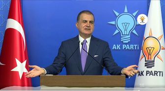 AK Parti Sözcüsü Çelik'ten erkek gazetecilere toplantıya damga vuran uyarı
