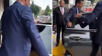 Binali Yıldırım'ın kapısını açan görevlinin kapısını da başkası açtı