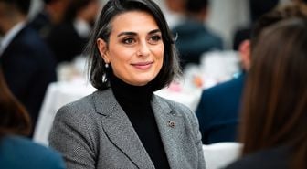 Tutuklu Üsküdar Belediye Başkanı Sinem Dedetaş görevden uzaklaştırıldı