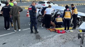 D100’de otomobil su kanalına çarptı: 2 ölü, 4 yaralı