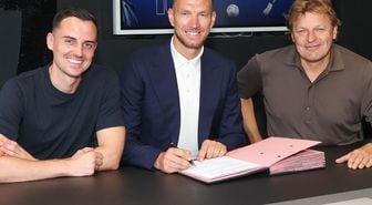 40 yaşındaki Dzeko beklenen imzayı attı