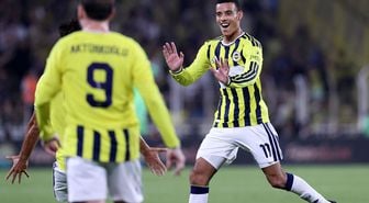 Kadıköy'de resital! Fenerbahçe yıldızlarıyla tura göz kırptı