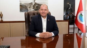 CHP'li Menderes Belediye Başkanı İlkay Çiçek, kesin ihraç talebiyle disipline sevk edildi