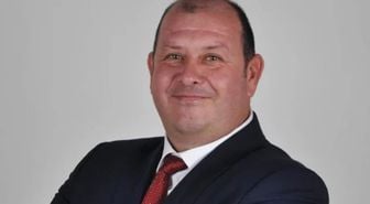 Menderes Belediye Başkanı İlkay Çiçek görevden uzaklaştırıldı