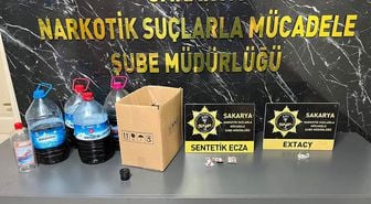 Emniyet güçlerini tehdit eden şahsın evinden zehir deposu çıktı