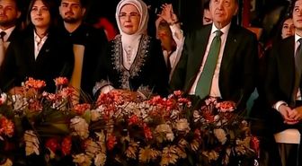 AK Parti'nin 25. yıl kutlamalarında Cumhurbaşkanı Erdoğan'ı mest eden gösteri