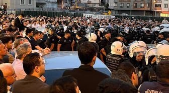 Süleymancılar'ın merkezine polis baskını! Adreste arama yapılıyor