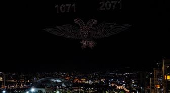 AK Parti'nin 25. yılına özel dron gösterisi