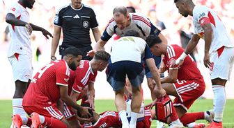 Ünlü futbolcu sahada bayıldı! Nedeni sakatlık değil