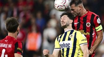 Fenerbahçe'ye sezonun ilk şoku! Öne geçtiği maçı kaybetti