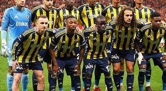 Transferde rota değişti! Yıldız isim Fenerbahçe'de kalıyor