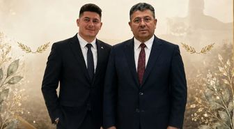AK Partili başkanın bastırdığı düğün davetiyesi olay oldu