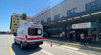 Aydın'da trafik ışıklarında satış yapan yaşlı kadın kamyonetin çarpması sonucu hayatını kaybetti