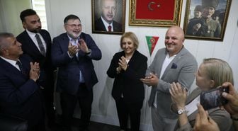 Menderes'te yeni dönem: Başkan vekili Asuman Şen görevi devraldı