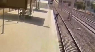 Ankara'da tren raylarına atlayan doktor yaşamını yitirdi