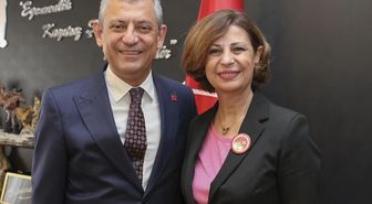 Eskişehir Büyükşehir Belediye Başkanı Ünlüce, Yeni Parti'ye geçti