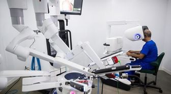 TCG Anadolu’da tarihi adım! 5G ile uzaktan robotik cerrahi test edildi