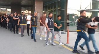Manisa'da para aklama çarkı deşifre oldu: Tam 300 milyonluk para trafiği belirlendi