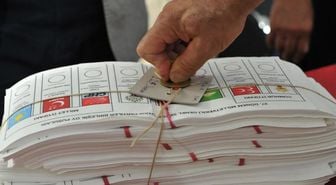 Gelecek Partisi resmen feshedildi