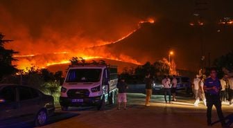 Ankara Mamak'taki yangın saatlerdir söndürülemedi! 1 kişi gözaltında